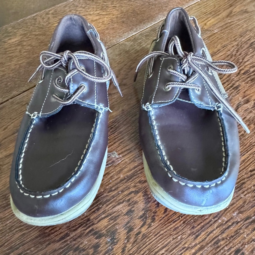 Arizona Jean Co. Kids Loafers- size 4      *LIKE NEW*